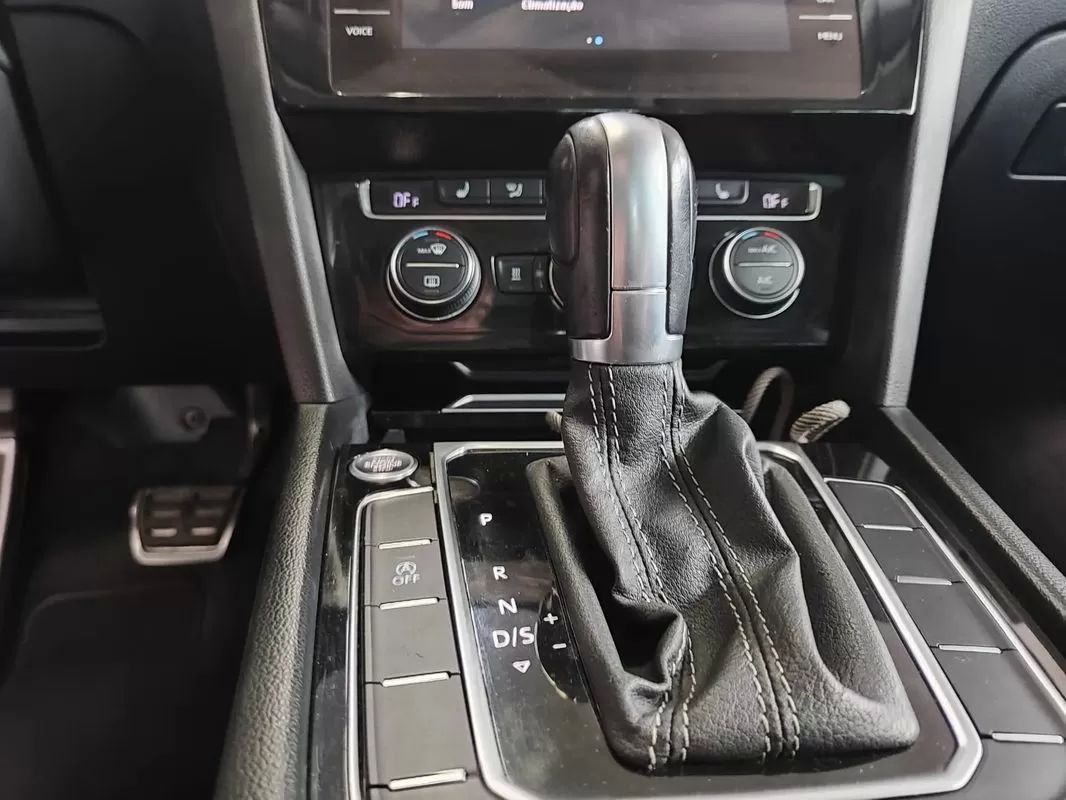 volkswagen-passat-variant-2018-diesel-1968cc