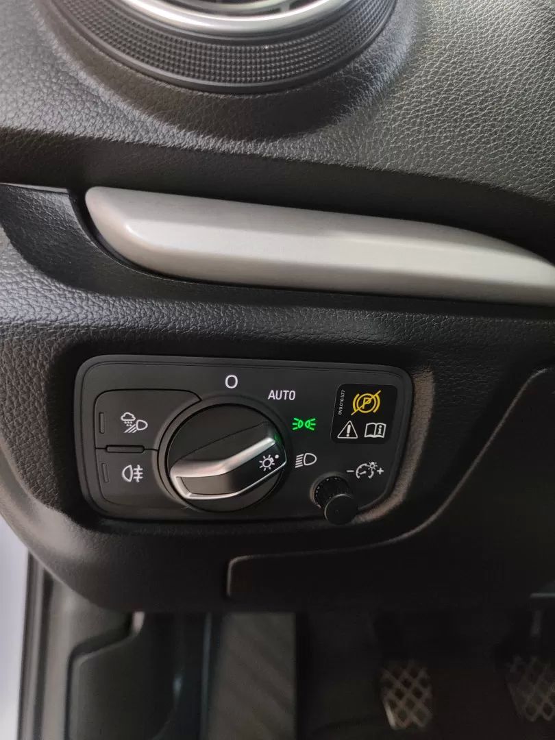 audi-a3-sportback-2018-diesel-1598cc