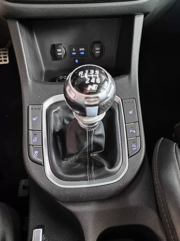 hyundai-i30-2018-gasolina-1998cc