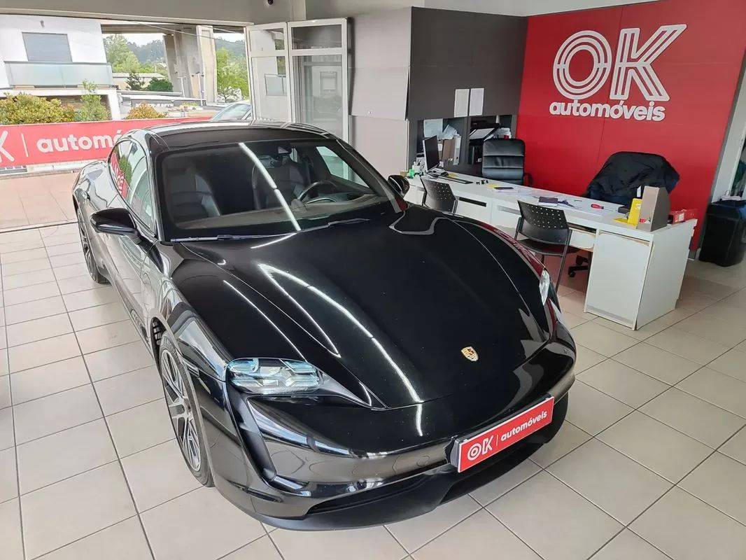 porsche-taycan-2020-eletrico-200cc