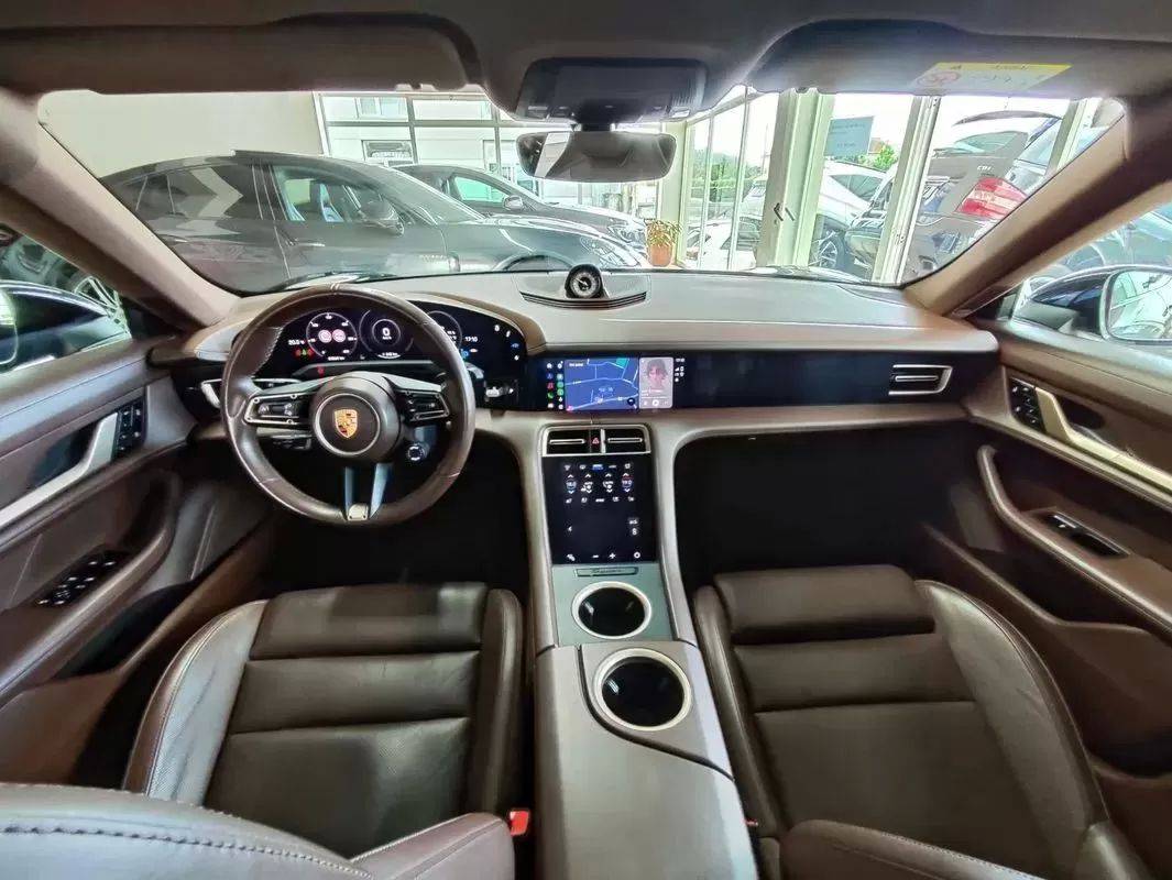 porsche-taycan-2020-eletrico-200cc