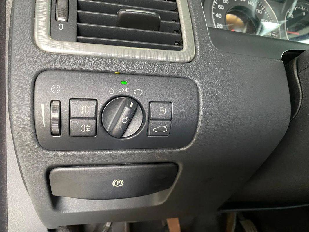 volvo-s80-2007-diesel-2400cc