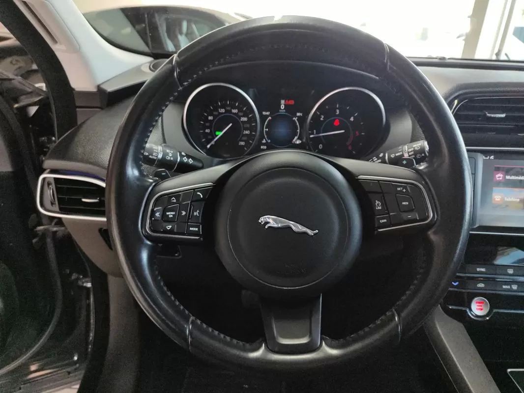 jaguar-f-pace-2017-diesel-1999cc