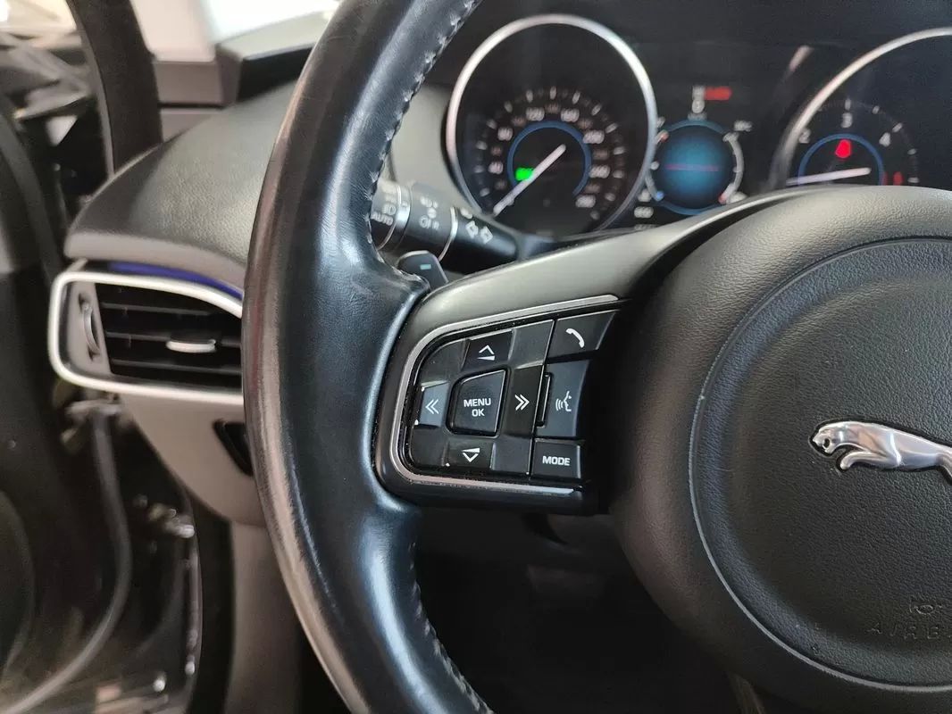 jaguar-f-pace-2017-diesel-1999cc