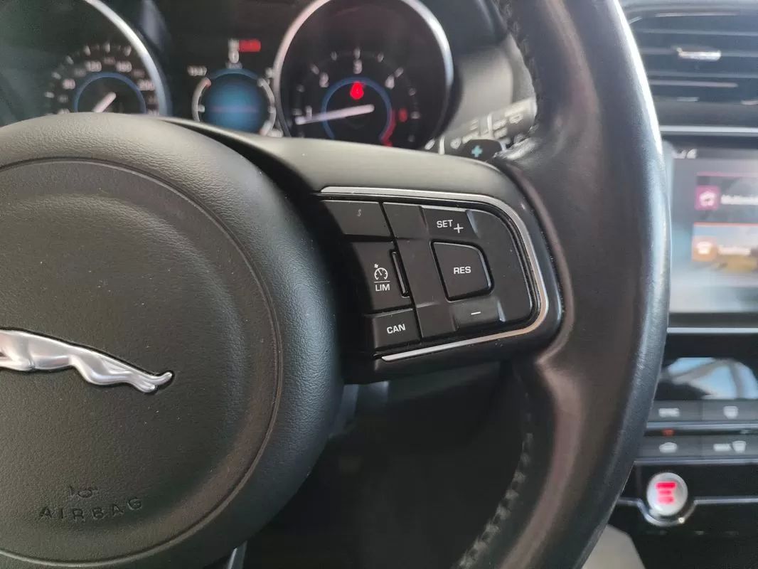 jaguar-f-pace-2017-diesel-1999cc