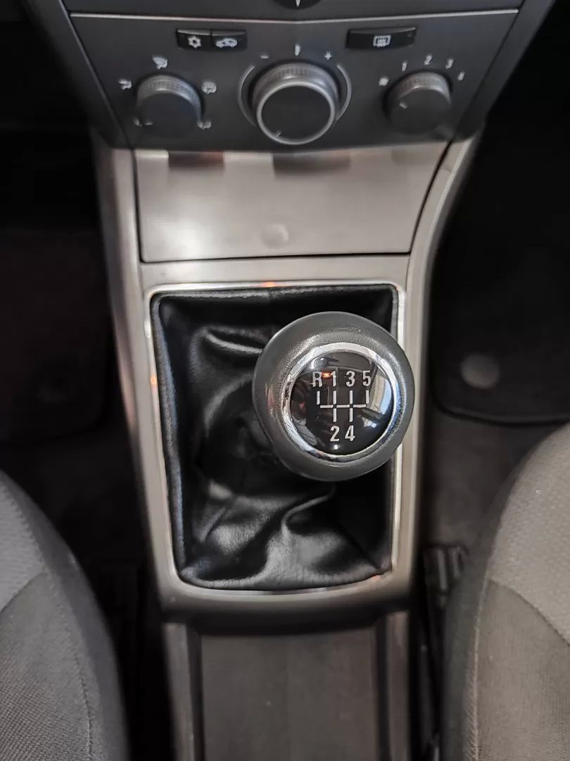 opel-astra-caravan-2005-gasolina-1364cc