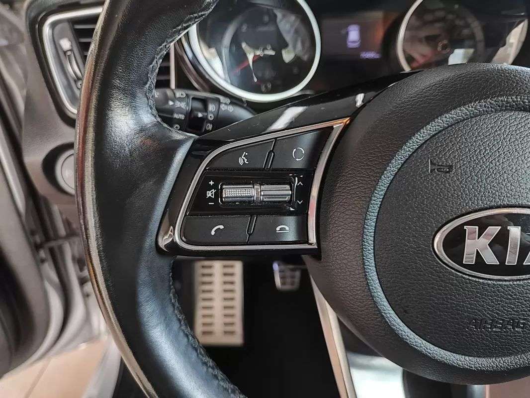 kia-ceed-sw-2019-diesel-1598cc