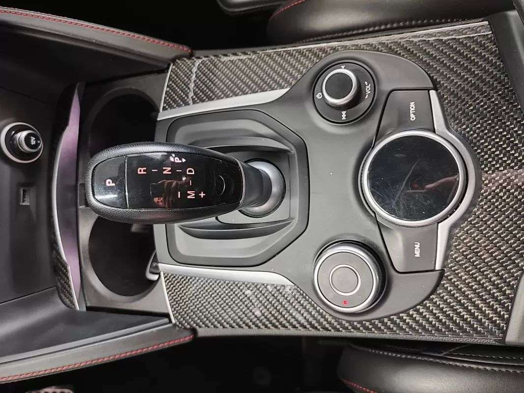 alfa-romeo-stelvio-2021-gasolina-2891cc
