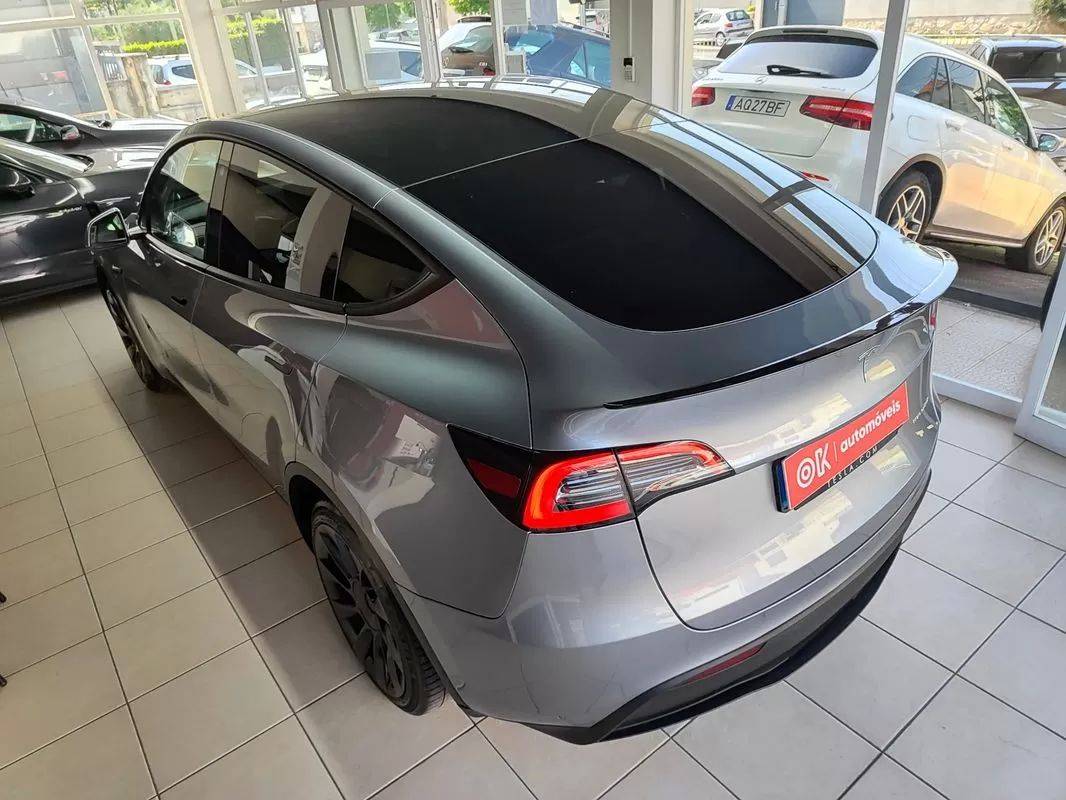 tesla-model-y-2023-eletrico-200cc
