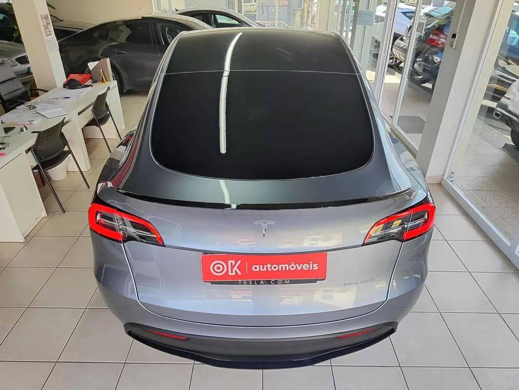 tesla-model-y-2023-eletrico-200cc