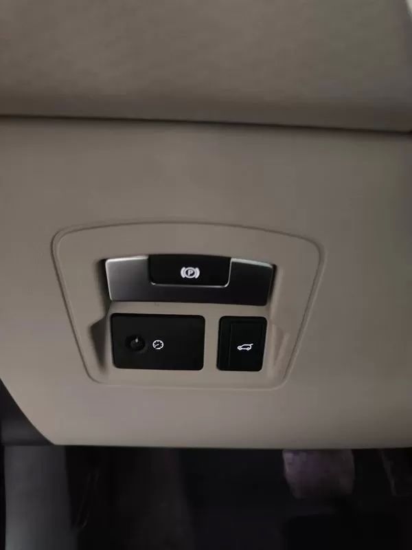 land-rover-range-rover-velar-2018-diesel-1999cc