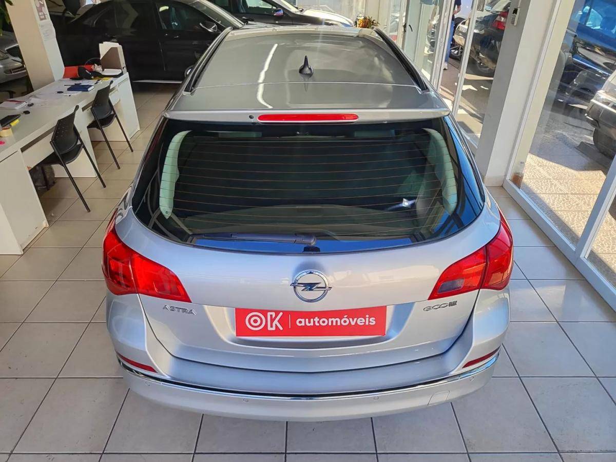 opel-astra-2015-gpl-1364cc