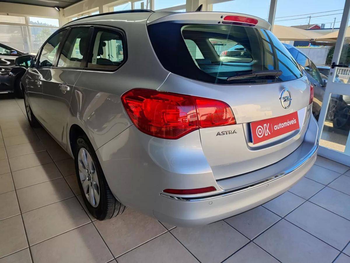 opel-astra-2015-gpl-1364cc