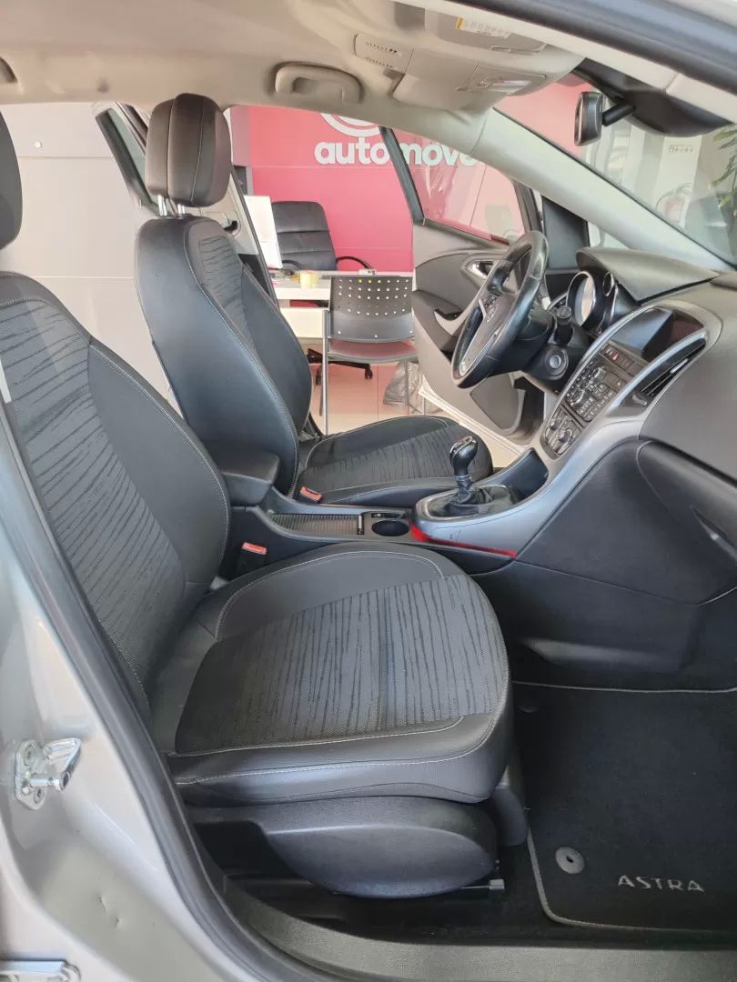 opel-astra-2015-gpl-1364cc