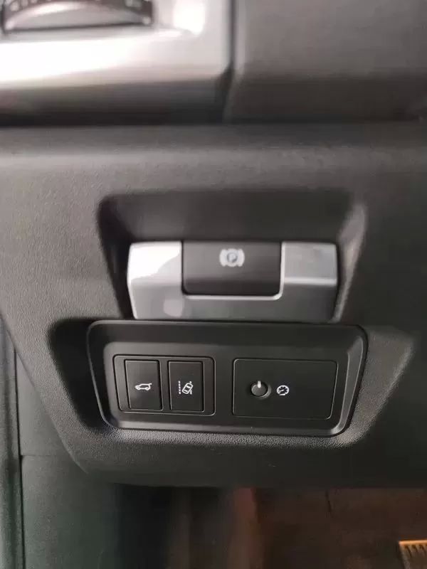 jaguar-e-pace-2020-diesel-1999cc