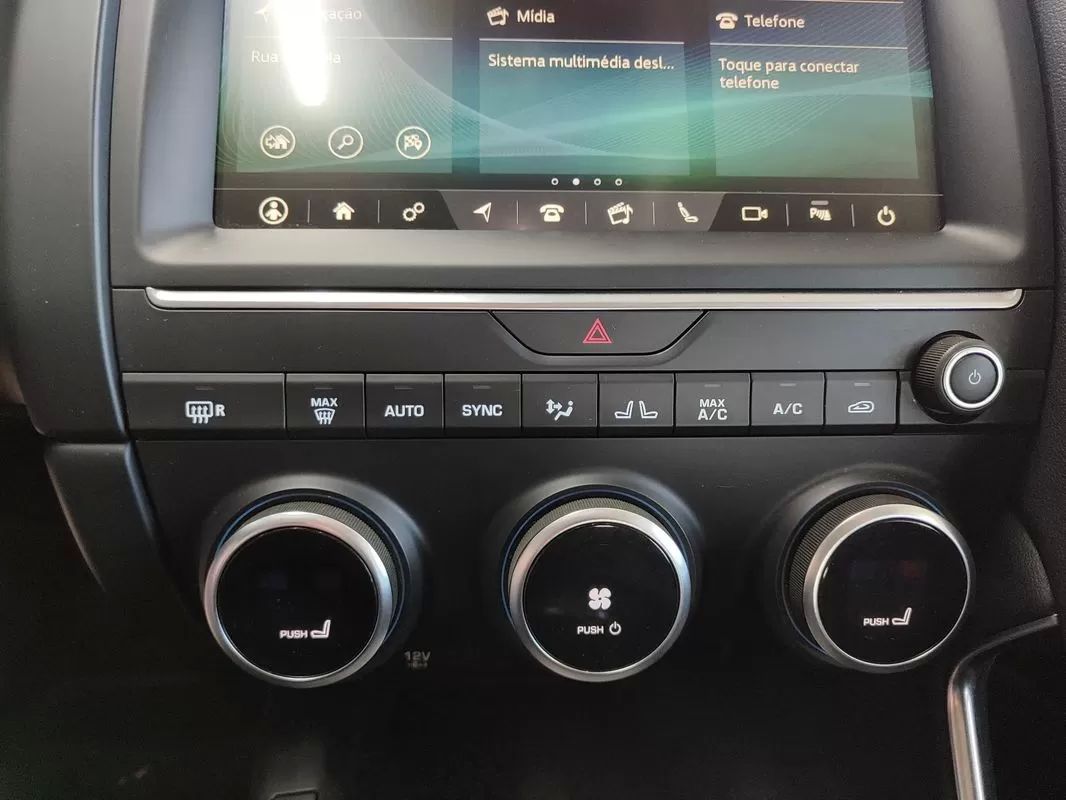 jaguar-e-pace-2020-diesel-1999cc