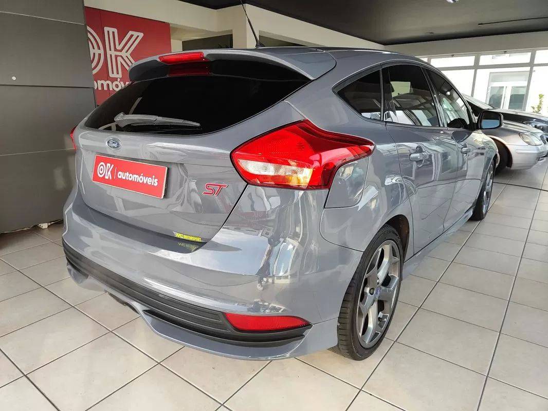 ford-focus-2015-gasolina-1999cc