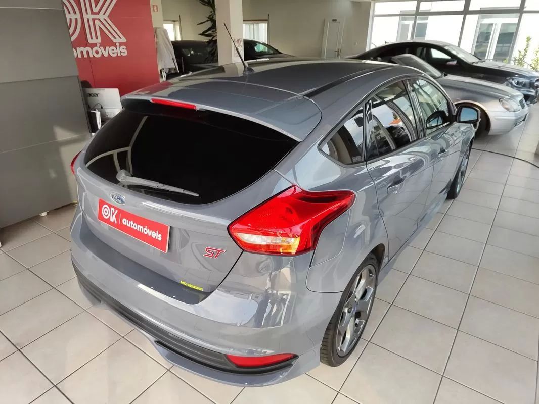 ford-focus-2015-gasolina-1999cc