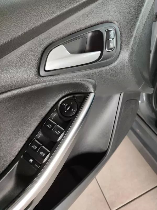 ford-focus-2015-gasolina-1999cc