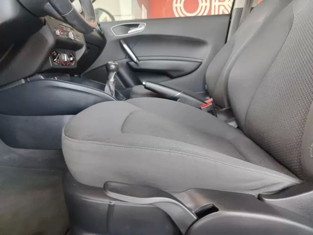 audi-a1-2011-diesel-1598cc