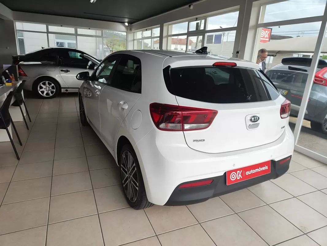 kia-rio-2018-gasolina-998cc