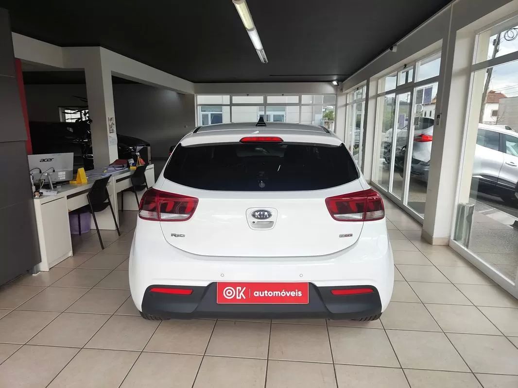kia-rio-2018-gasolina-998cc