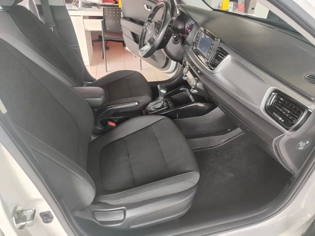 kia-rio-2018-gasolina-998cc