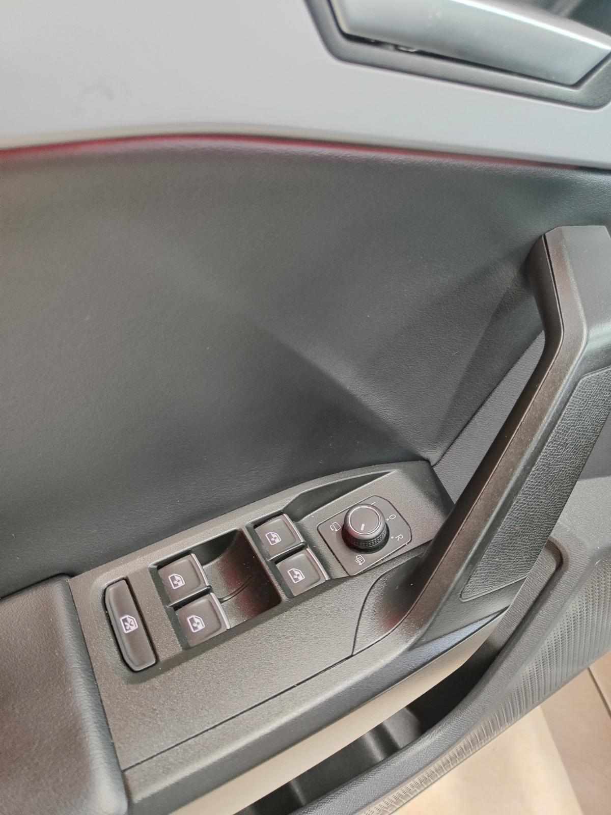 seat-leon-2022-diesel-1968cc