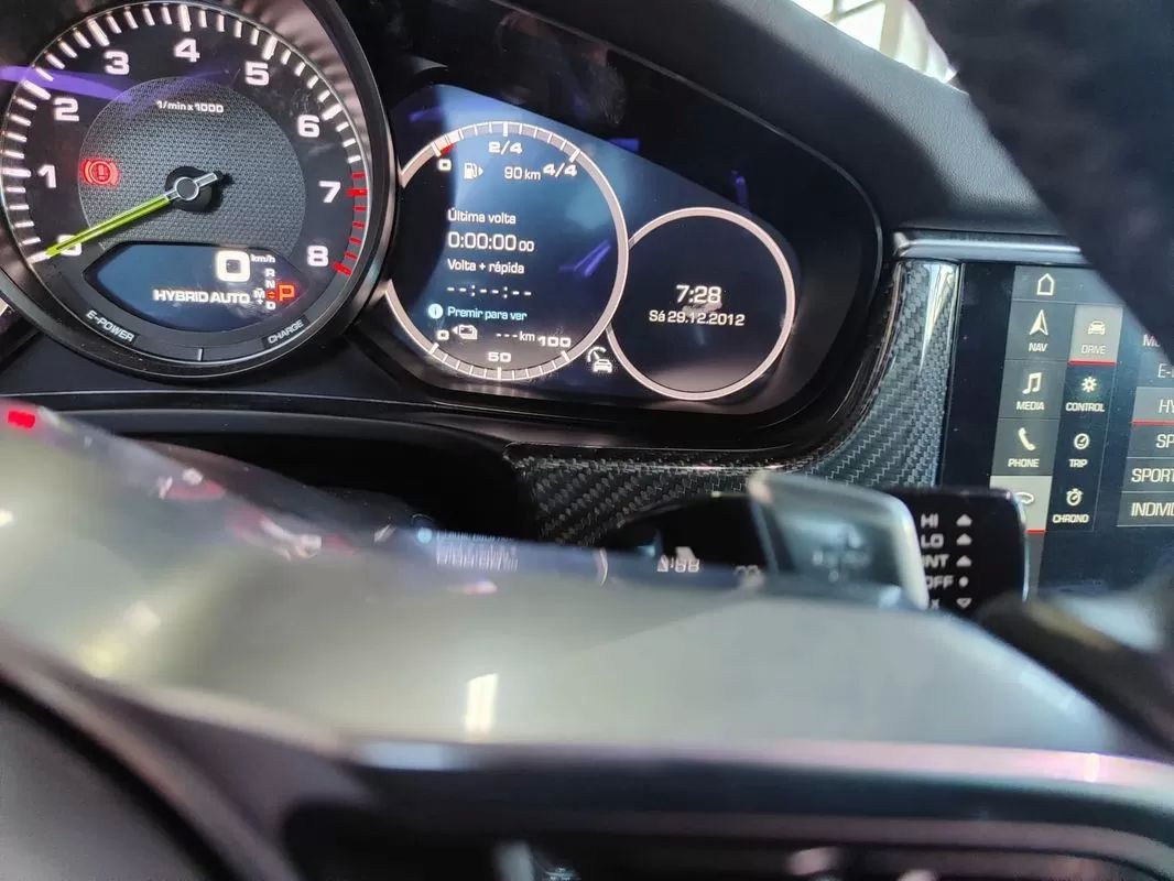 porsche-panamera-2017-hibrido-2894cc