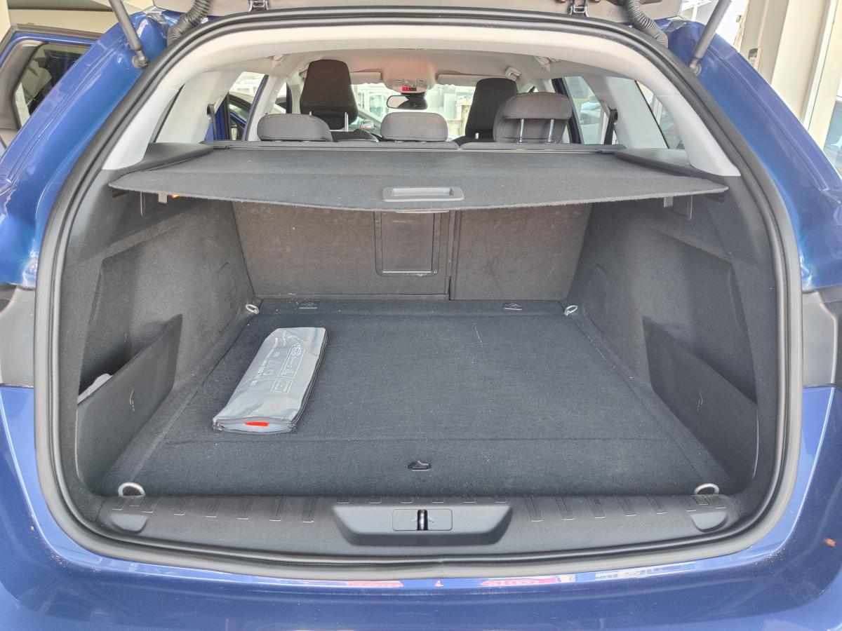 peugeot-308-sw-2018-diesel-1499cc