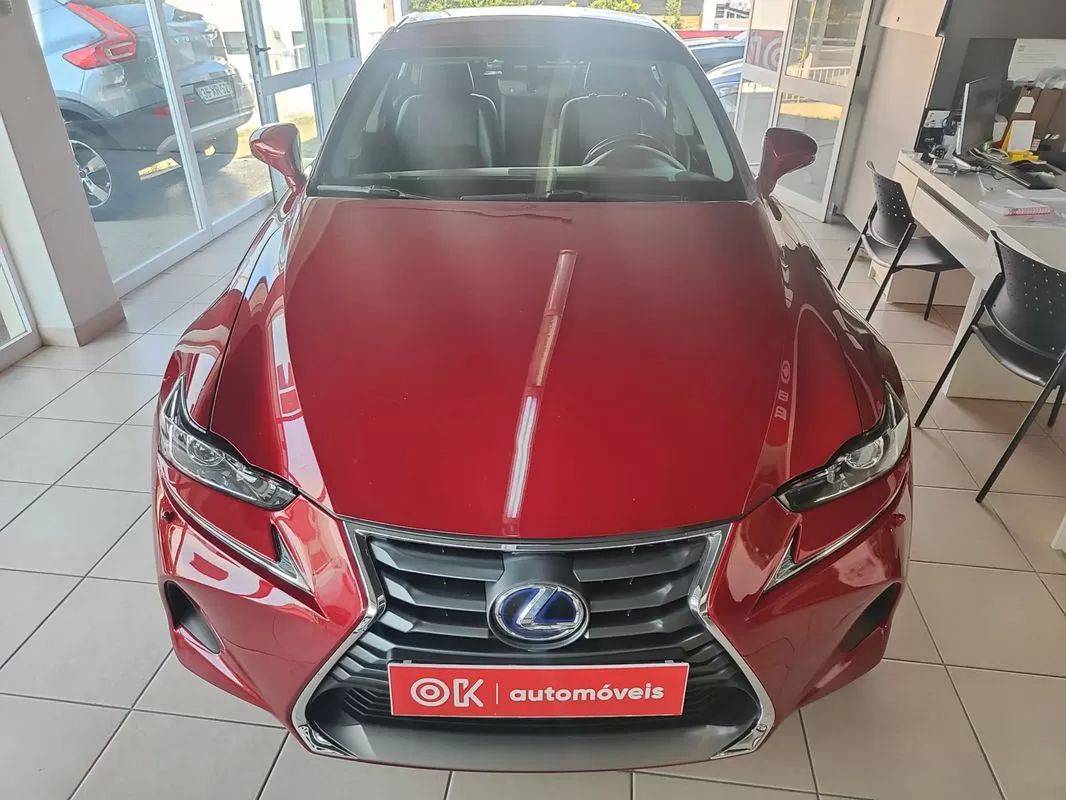 lexus-is-2017-hibrido-a-gasolina-2494cc