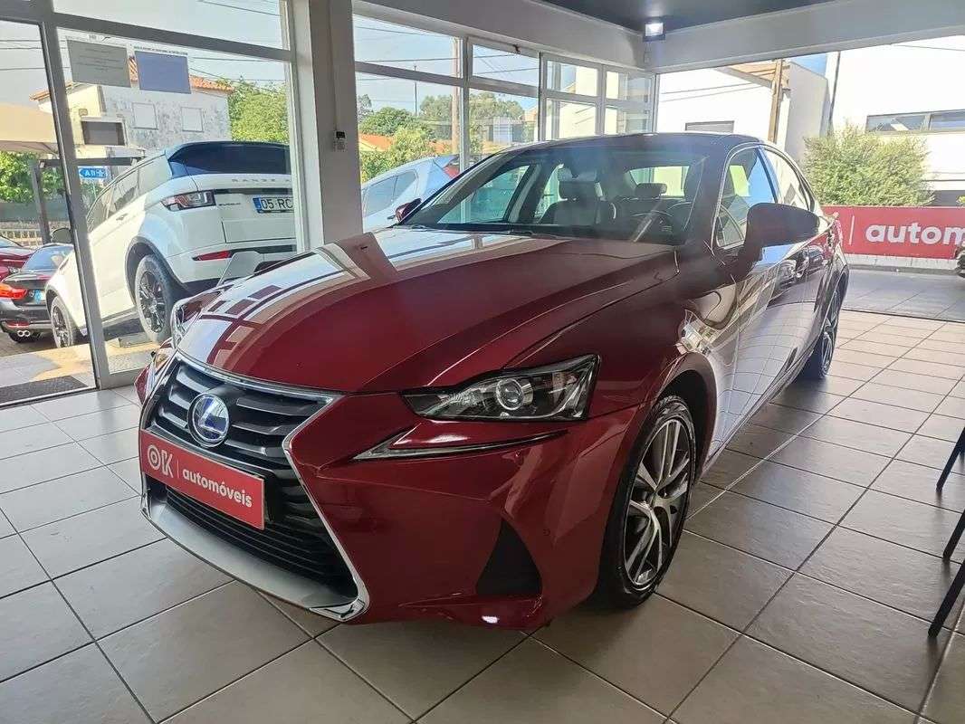 lexus-is-2017-hibrido-a-gasolina-2494cc