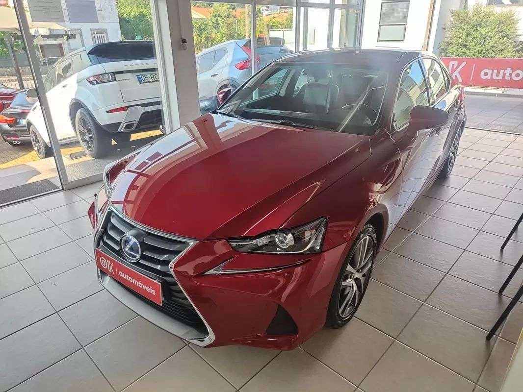 lexus-is-2017-hibrido-a-gasolina-2494cc