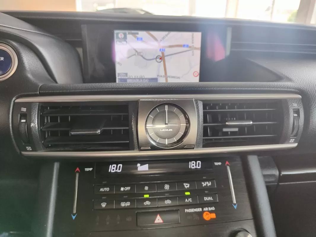 lexus-is-2017-hibrido-a-gasolina-2494cc