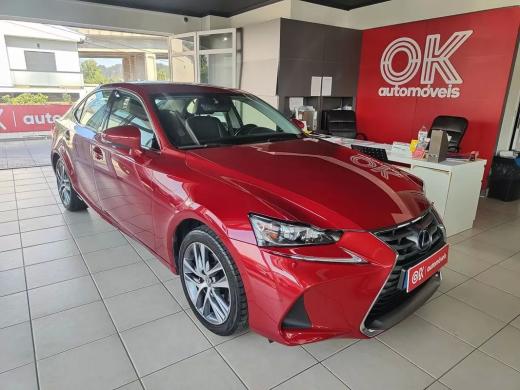 lexus-is-2017-hibrido-a-gasolina-2494cc