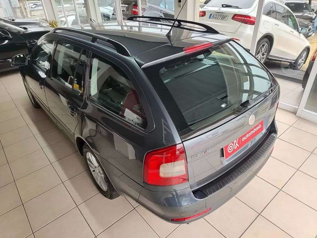 skoda-octavia-break-2010-diesel-1896cc
