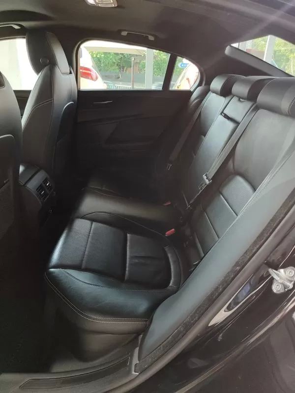 jaguar-xe-2017-diesel-1999cc