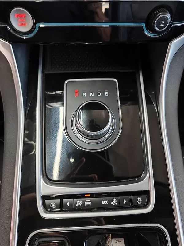 jaguar-xe-2017-diesel-1999cc