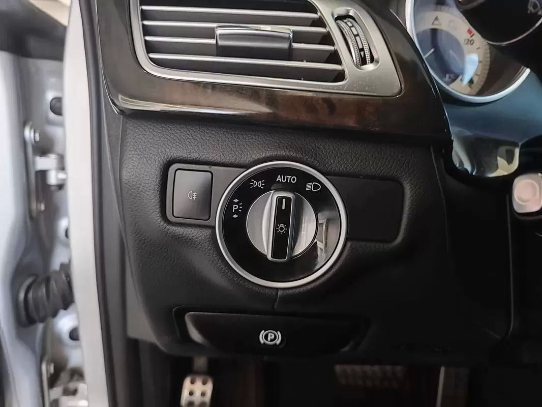 mercedes-benz-cls-2012-diesel-2143cc