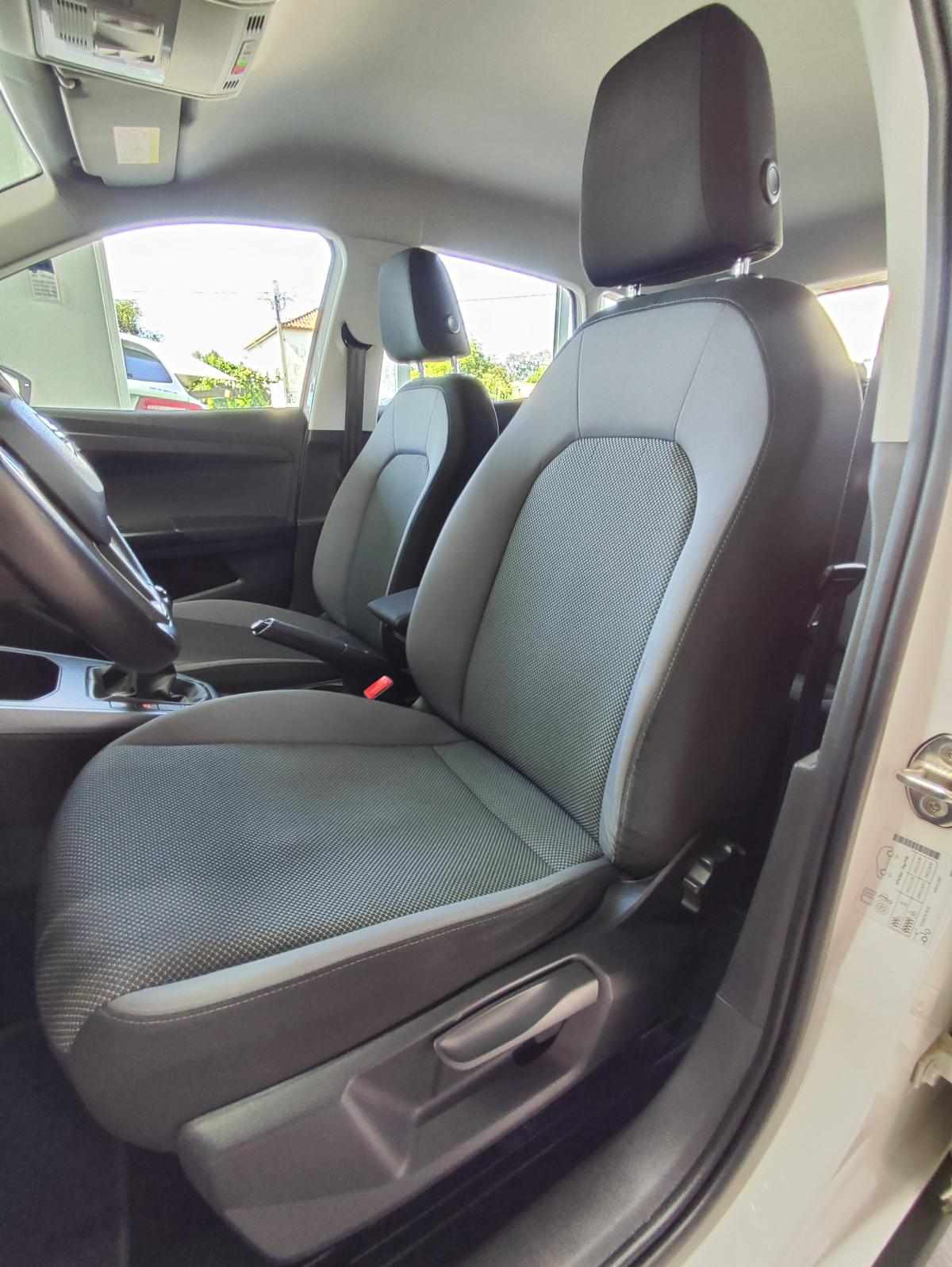 seat-arona-2021-gasolina-999cc
