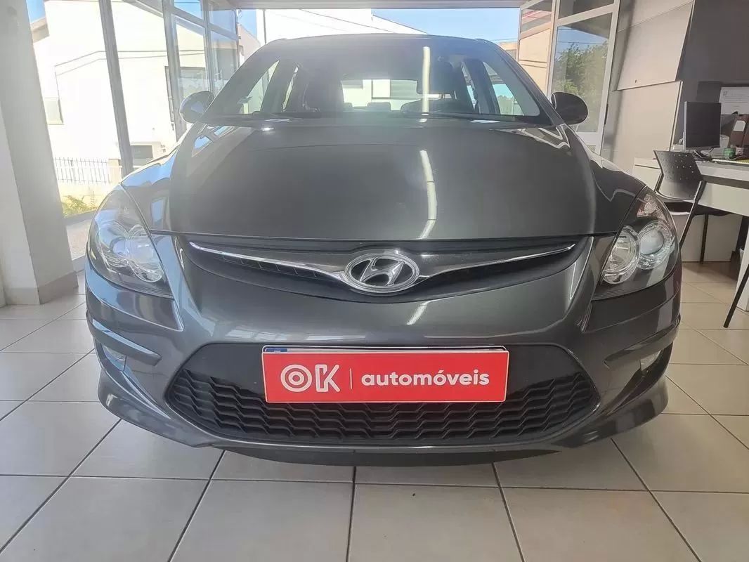 hyundai-i30-2011-diesel-1582cc