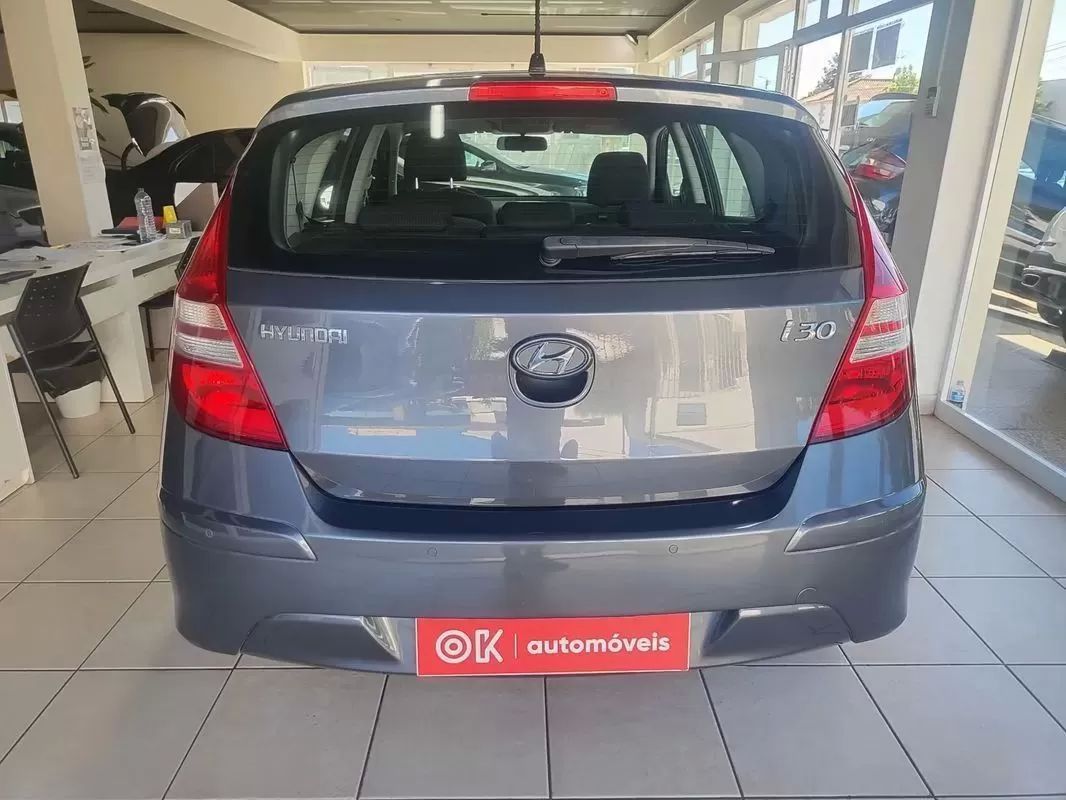 hyundai-i30-2011-diesel-1582cc