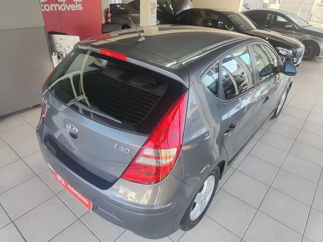 hyundai-i30-2011-diesel-1582cc