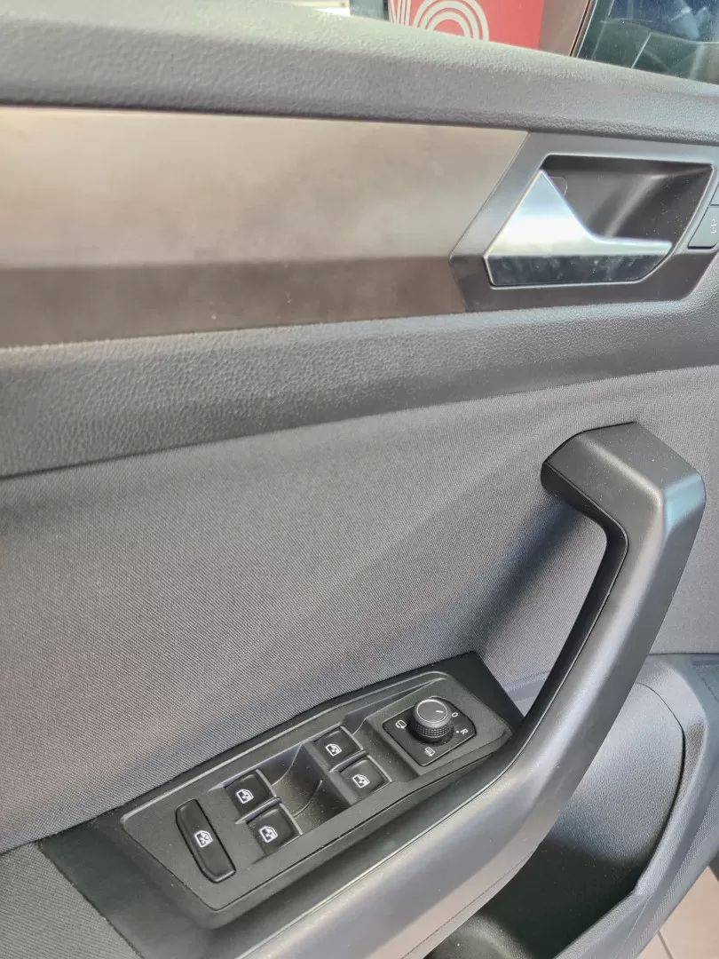 volkswagen-t-roc-2021-gasolina-999cc