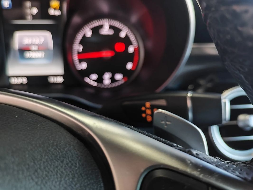mercedes-benz-glc-2015-diesel-2143cc