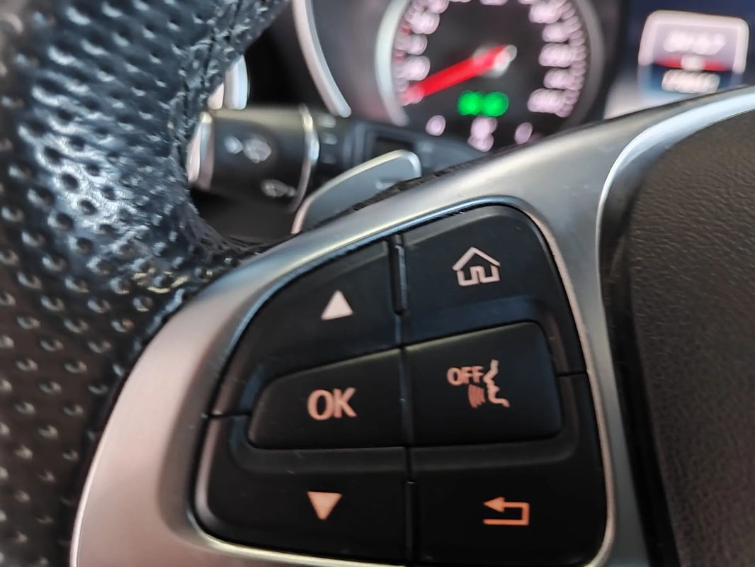 mercedes-benz-glc-2015-diesel-2143cc