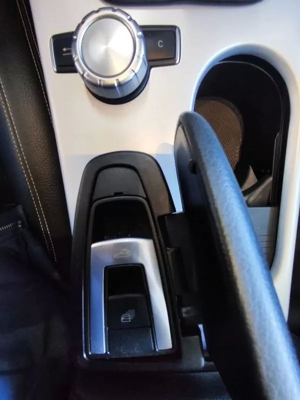 mercedes-benz-slk-2012-diesel-2143cc