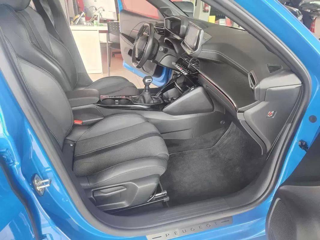 peugeot-208-2020-gasolina-1199cc