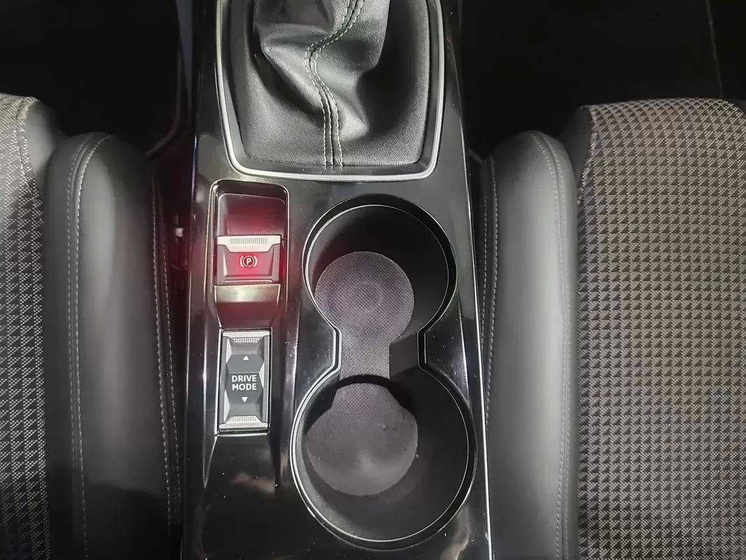 peugeot-208-2020-gasolina-1199cc