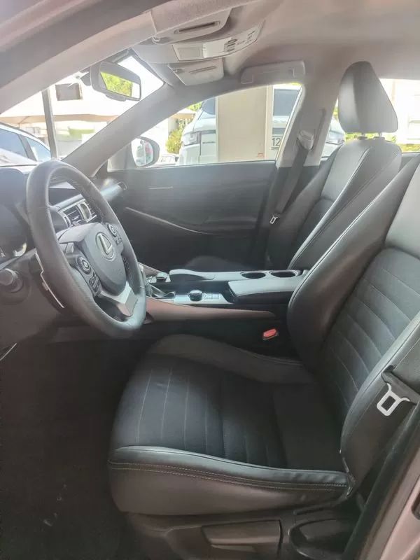 lexus-is-2013-hibrido-a-gasolina-2494cc